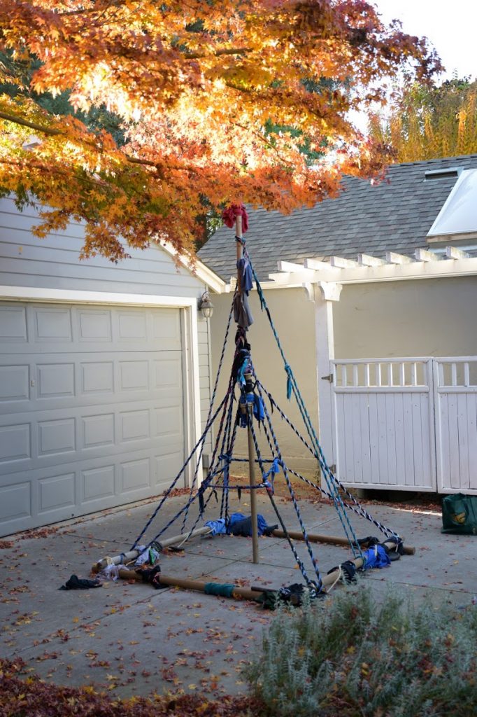 Sam Pollack, Rig, Handmade rope from T-shirts, T-shirt scraps, sisal rope, reclaimed wood, steel, November-December 2020,